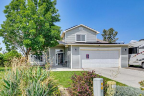 Home with Backyard about 12 Mi to Grand Junction!